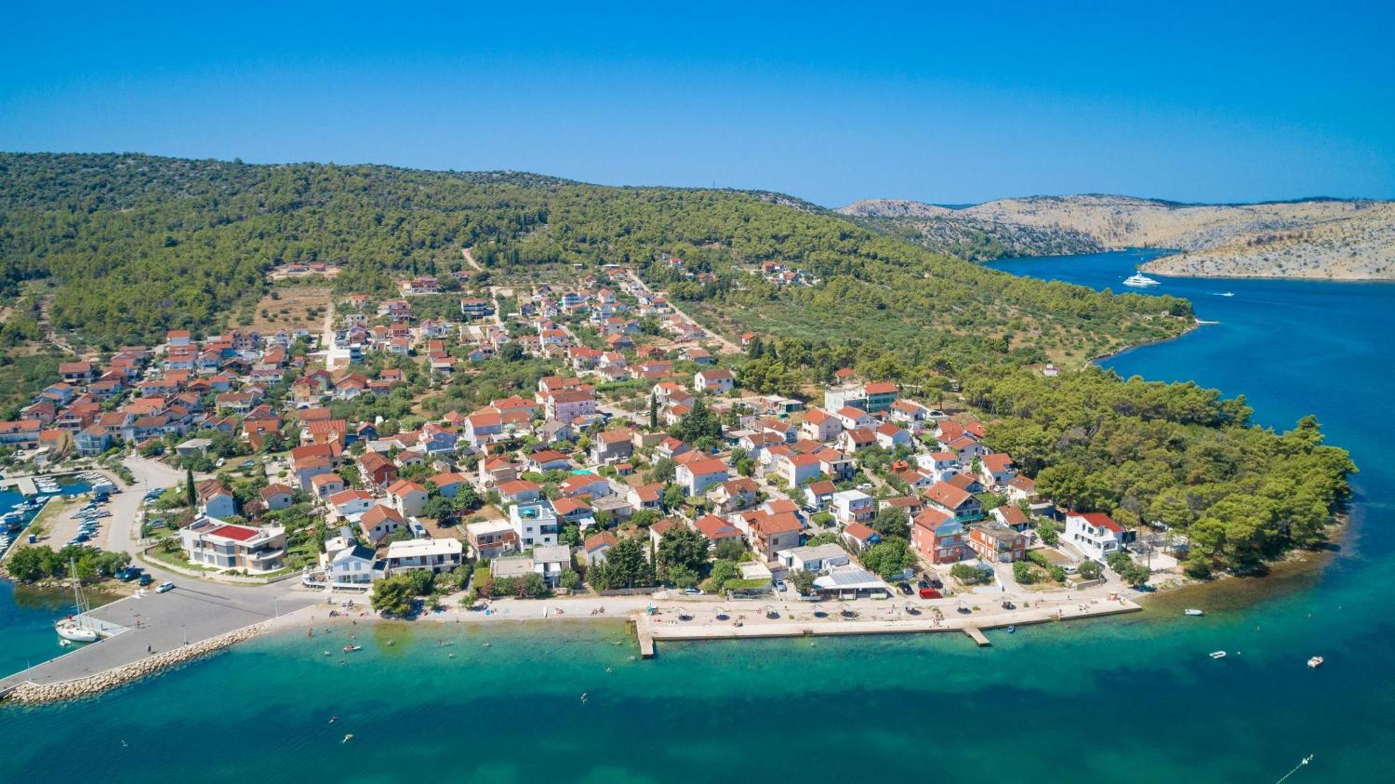 Apartments Picikato Bilice Bagian luar foto
